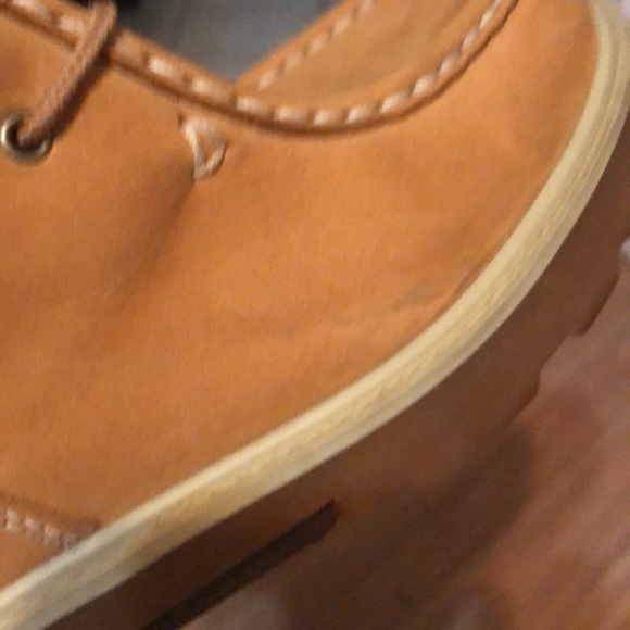 Timberland tan style shoe/boot - Picture 13 of 16